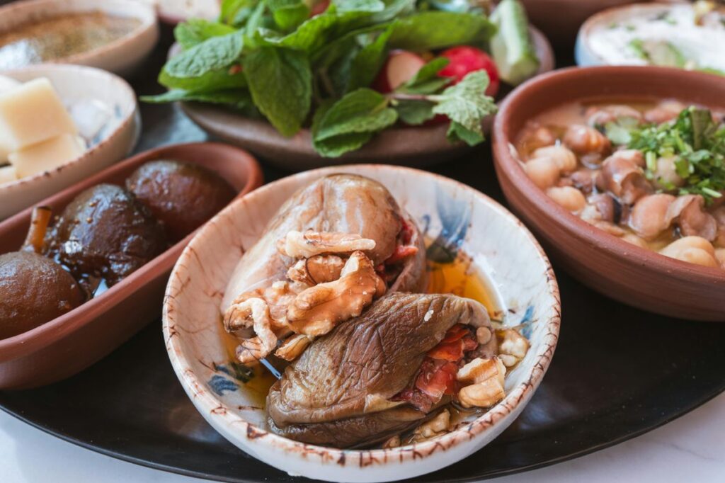 Gemüsegericht als gesundes Abendessen zum Abnehmen.